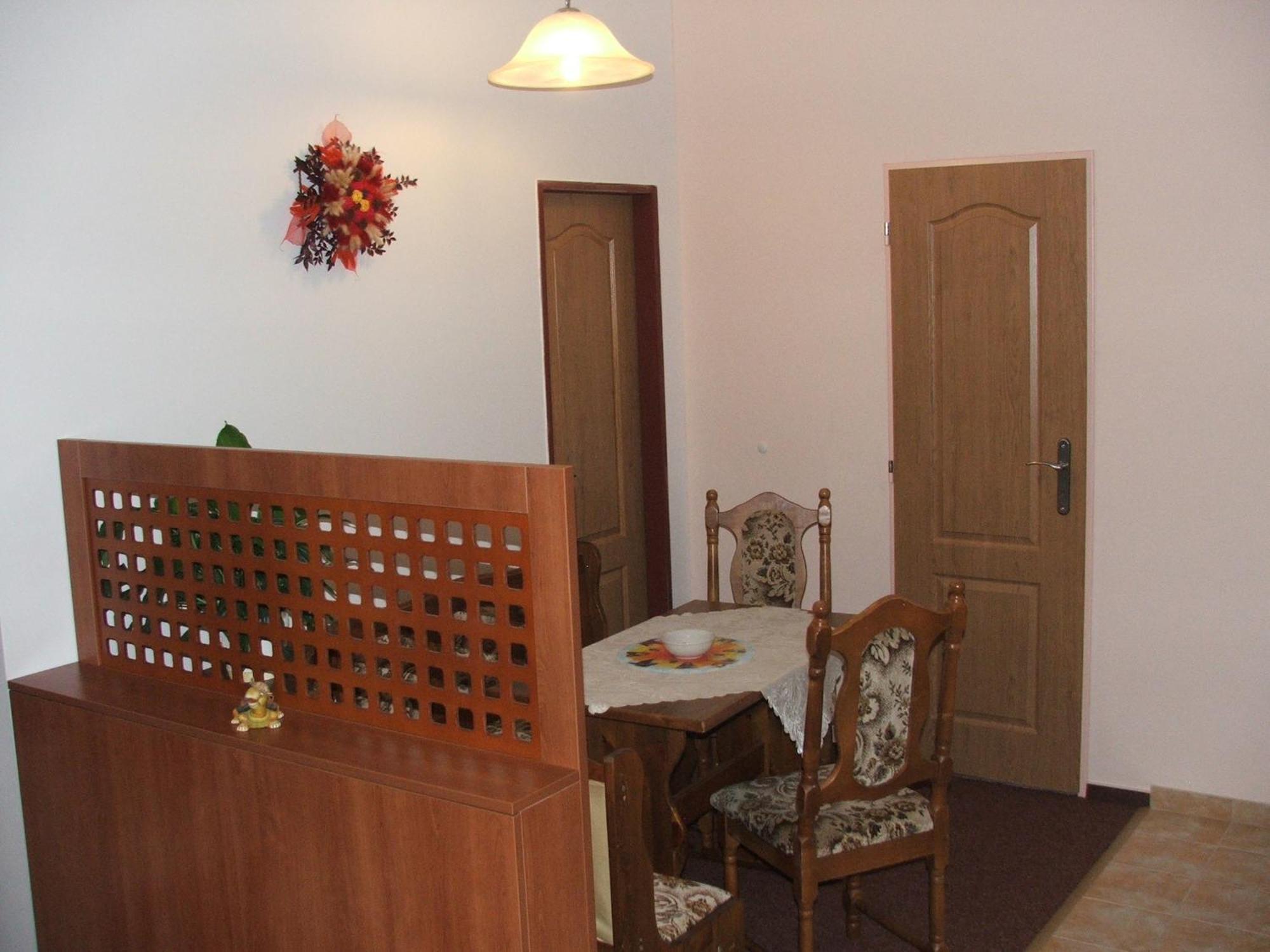 Ala Ubytovani Apartment Josefuv Dul